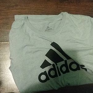 Adidas tee